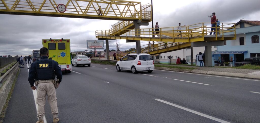 atropelado-passarela-br-277