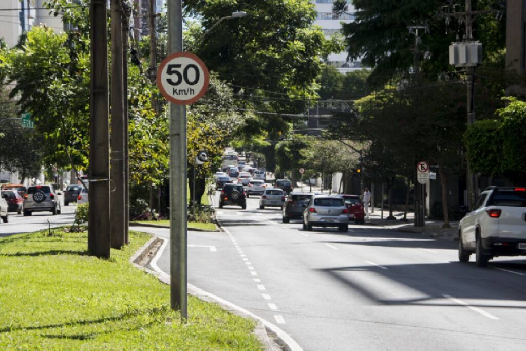 avenida-silva-jardim-obra