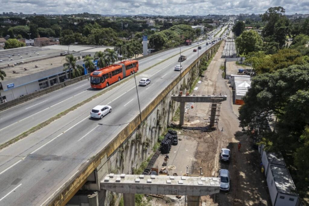 avenida-victor-ferreira-do-amaral-interditada