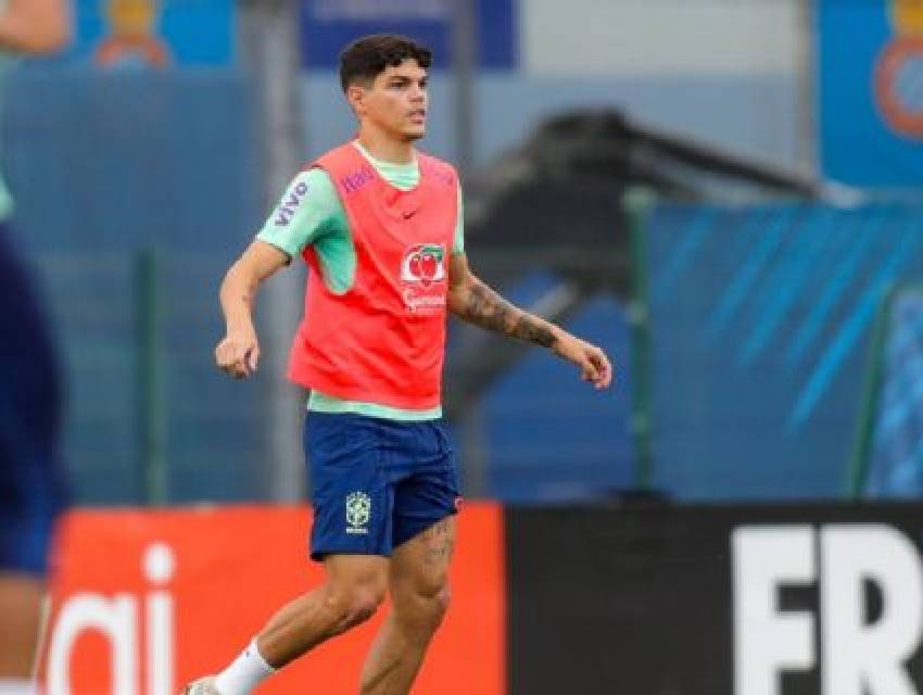 ayrton-lucas-titular-selecao