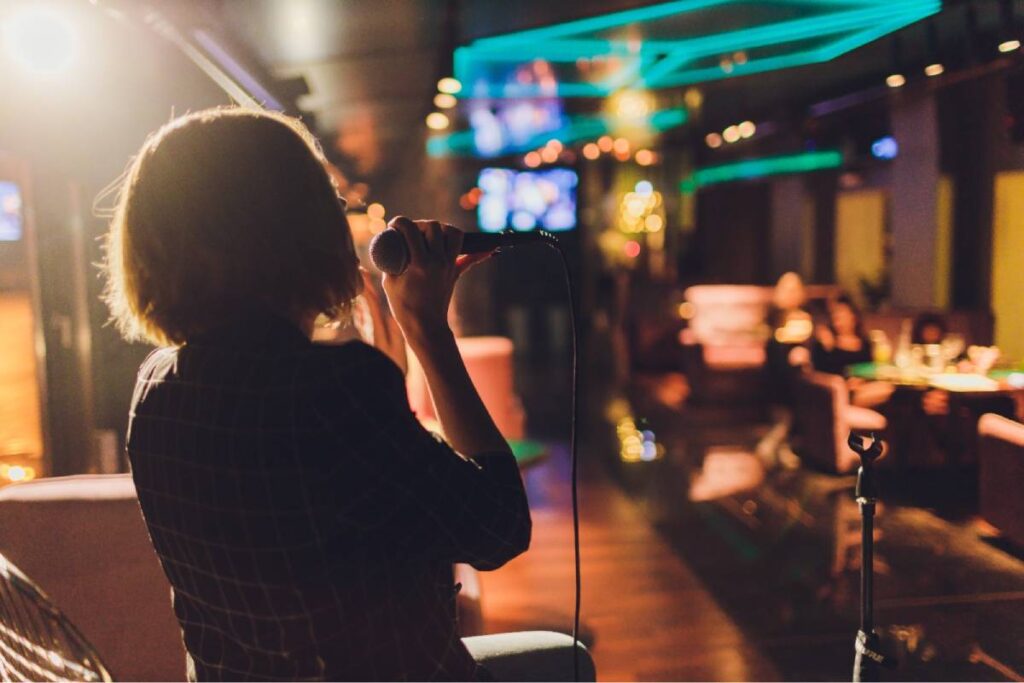 bar-com-karaoke-interditado