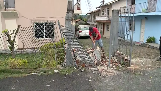 bate-portao-capao-raso