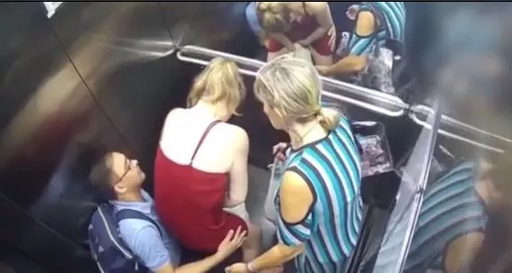 bebe-nasce-em-elevador bebe-nasce-em-elevador