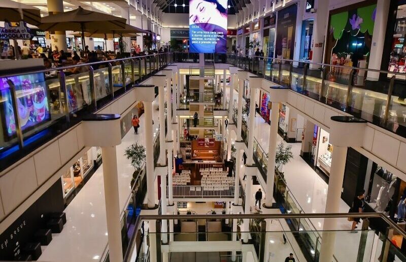 black-friday-shopping-curitiba-e1637768291783 black-friday-shopping-curitiba-e1637768291783
