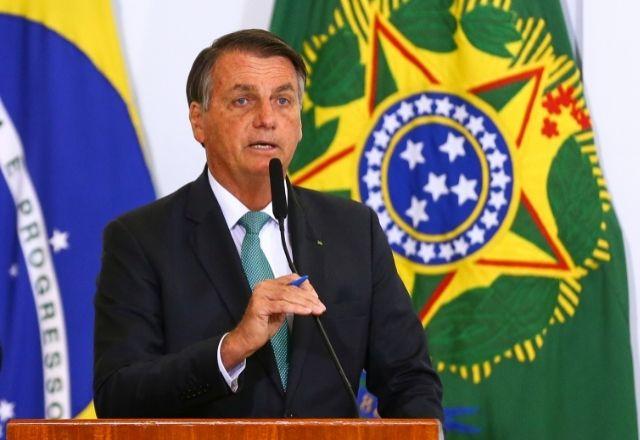 bolsonaro-veta-absorvente