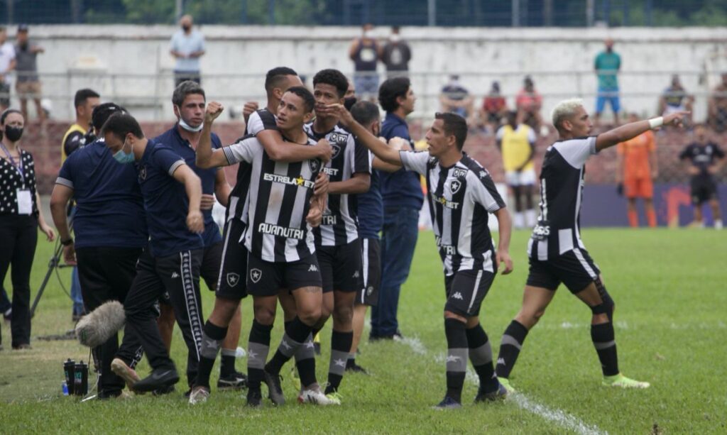 botafogo_copinha_avanca_quartas