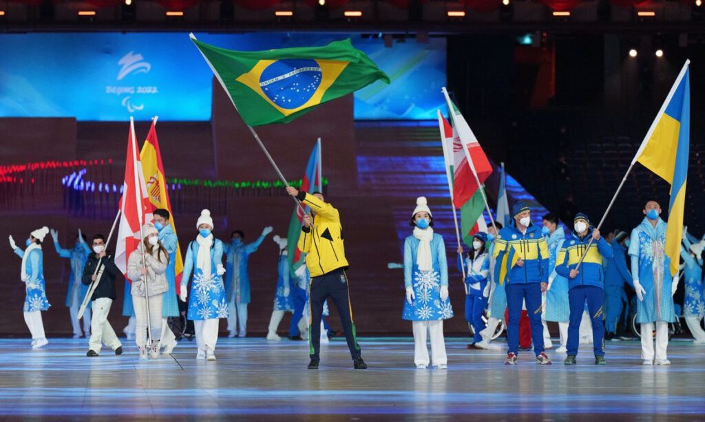 brasil_encerramento_paralimpiada_de_inverno