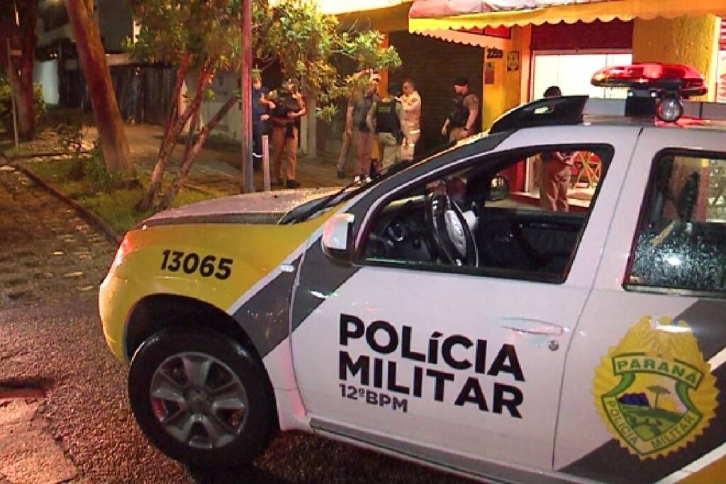 briga-em-lanchonete-confusao-bombom