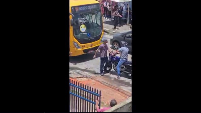 briga-motociclista-onibus