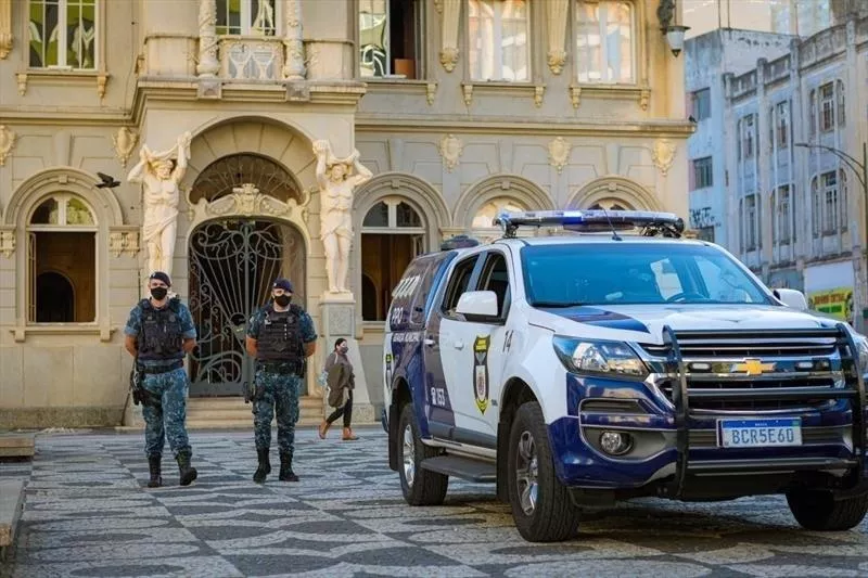 cameras-guardas-municipais-curitiba