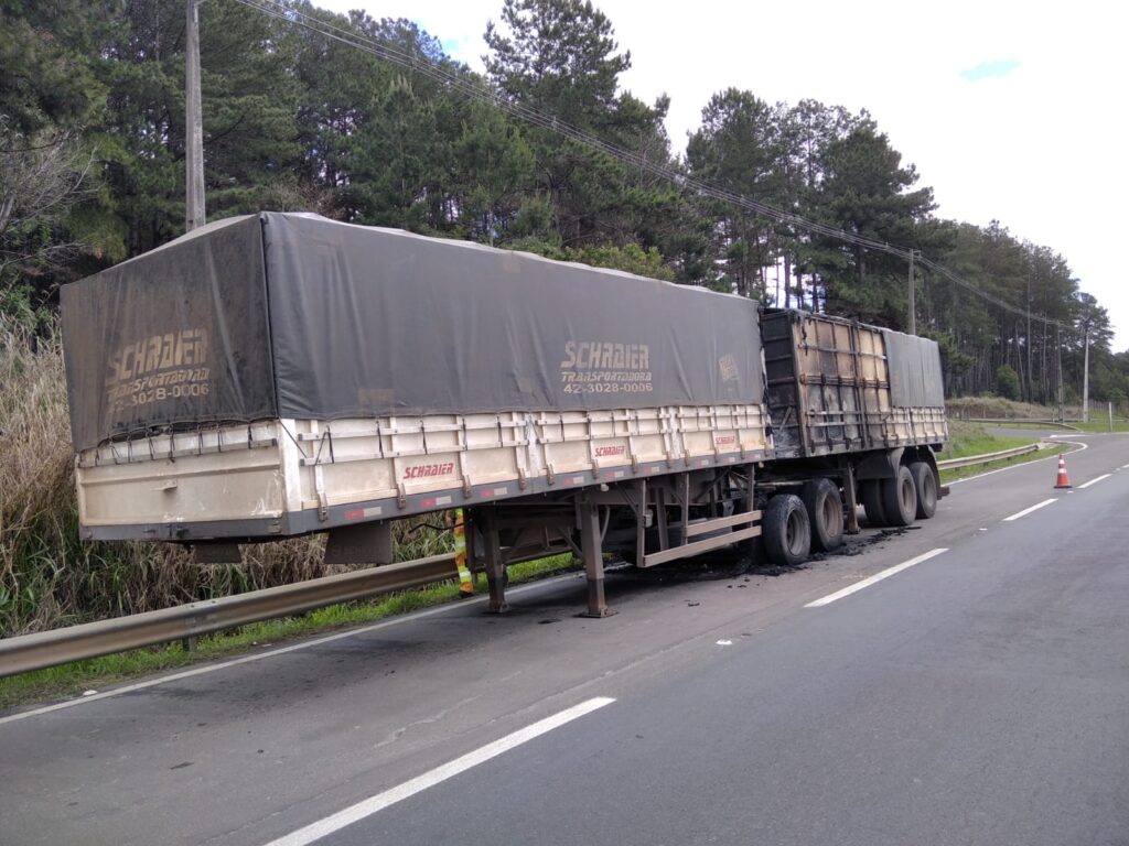 caminhao-pega-fogo-1