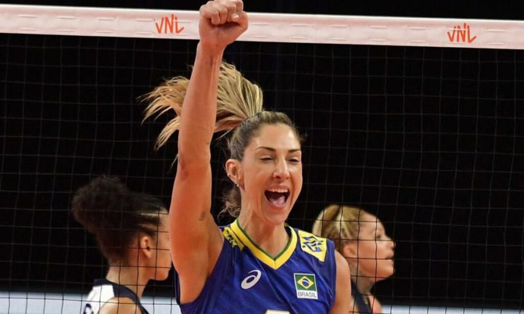 carol_gattaz_volei_selecao