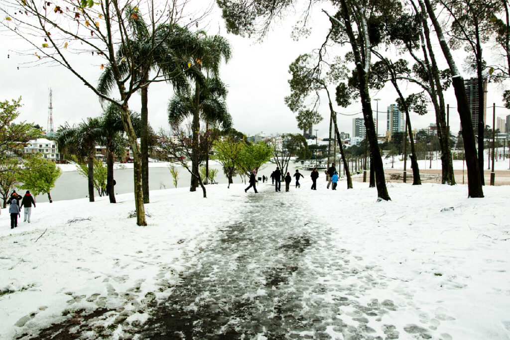 chuva-congelada-e-neve-diferenca chuva-congelada-e-neve-diferenca
