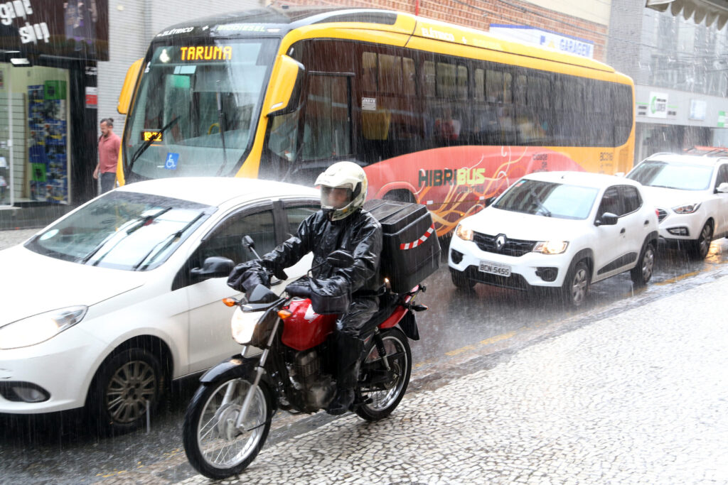 Chuva em Curitiba. 03/2019 – Foto: Gilson Abreu/ANPr