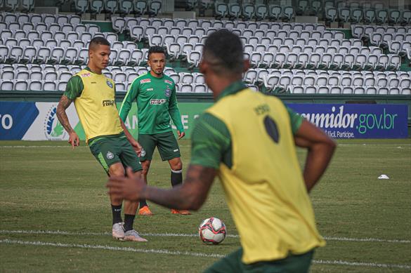 cor-x-azu Divulgação/coritiba.com.br