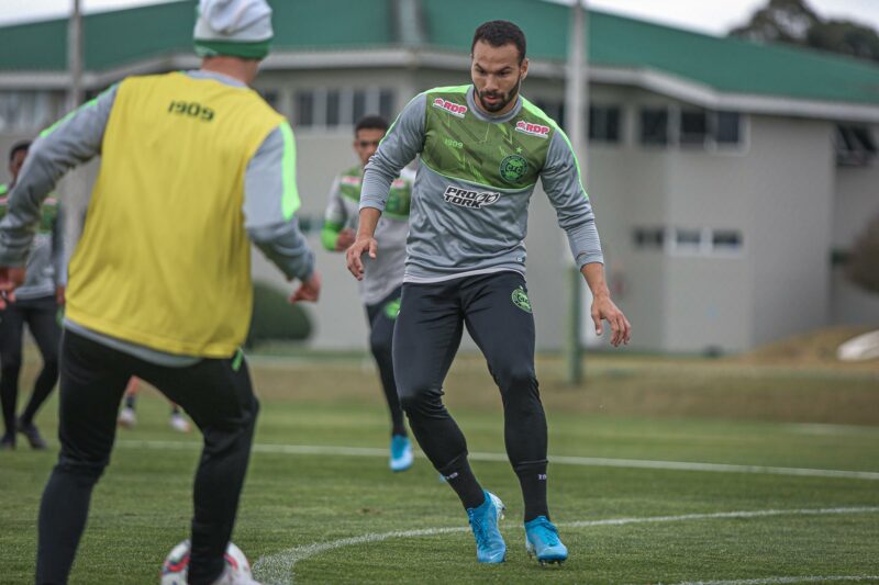 coritiba-4-e1631371381429 coritiba-4-e1631371381429
