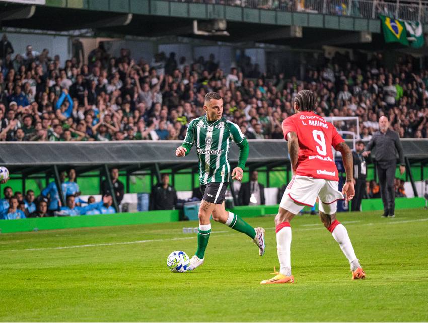 coritiba-inter-brasileirao coritiba-inter-brasileirao