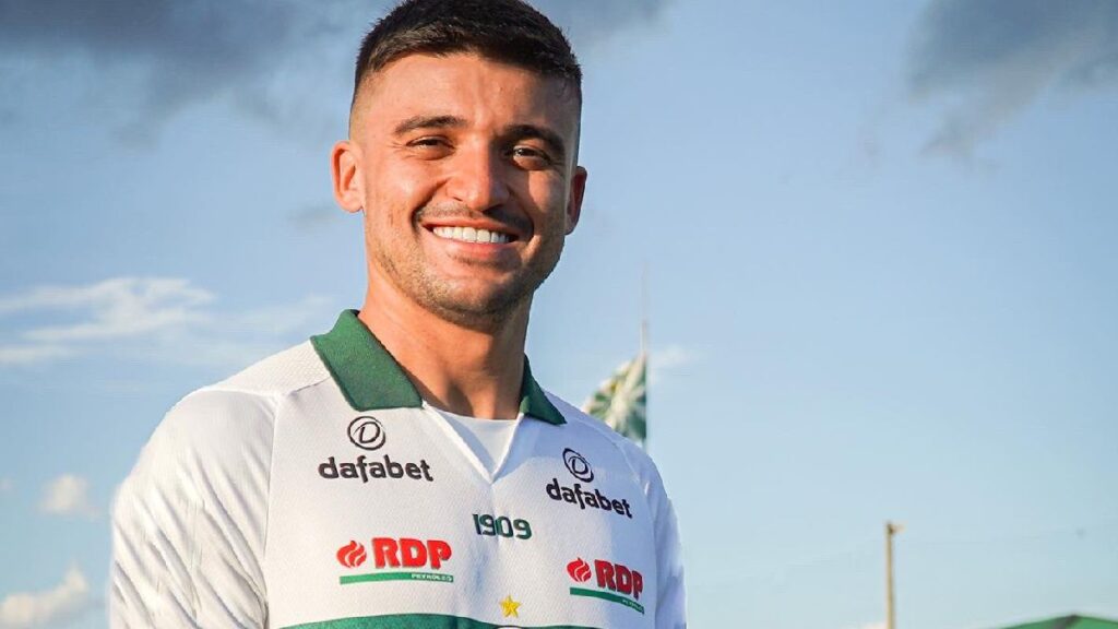coritiba-victor-luis-reforco coritiba-victor-luis-reforco
