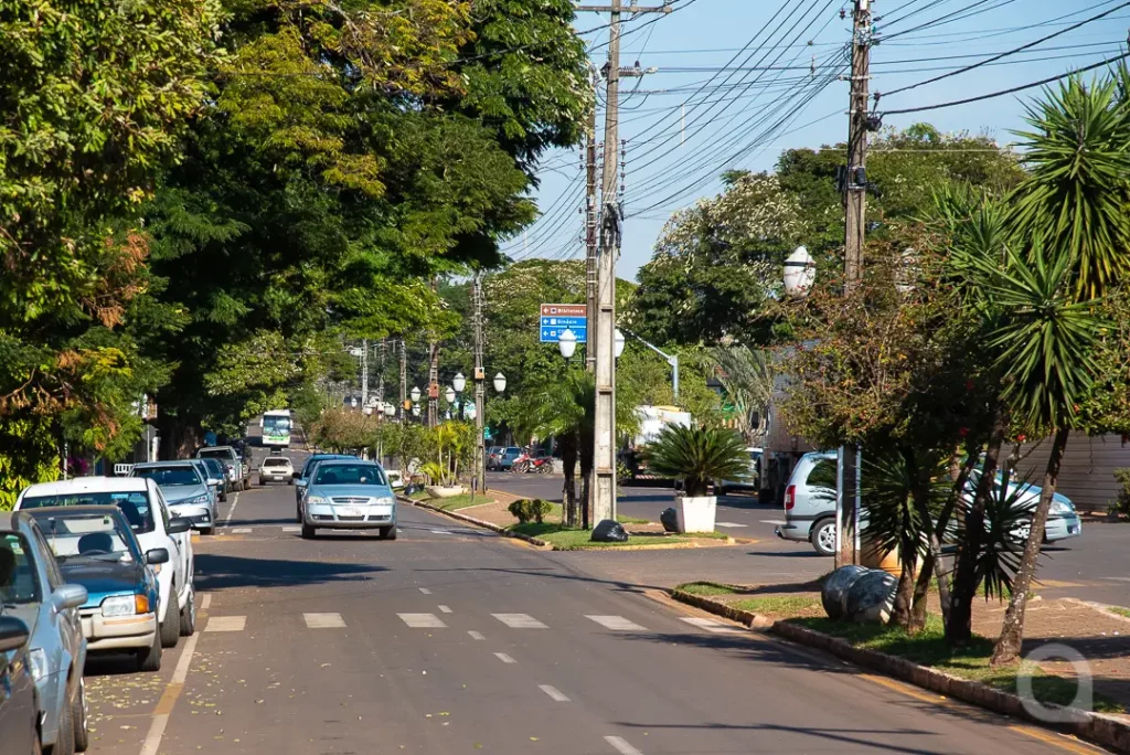 crianca-viaja-estepe-caminhao