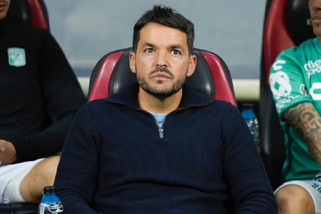 cruzeiro-novo-tecnico-nicolas-larcamon