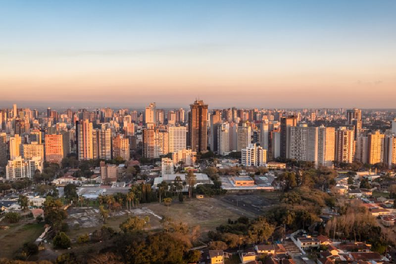 curitiba-aerea-adobe-stock