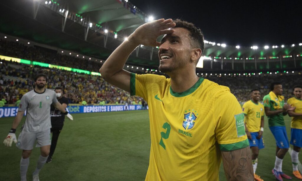 danilo_lateral_direito_selecao_0
