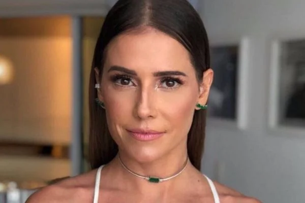 deborah-secco
