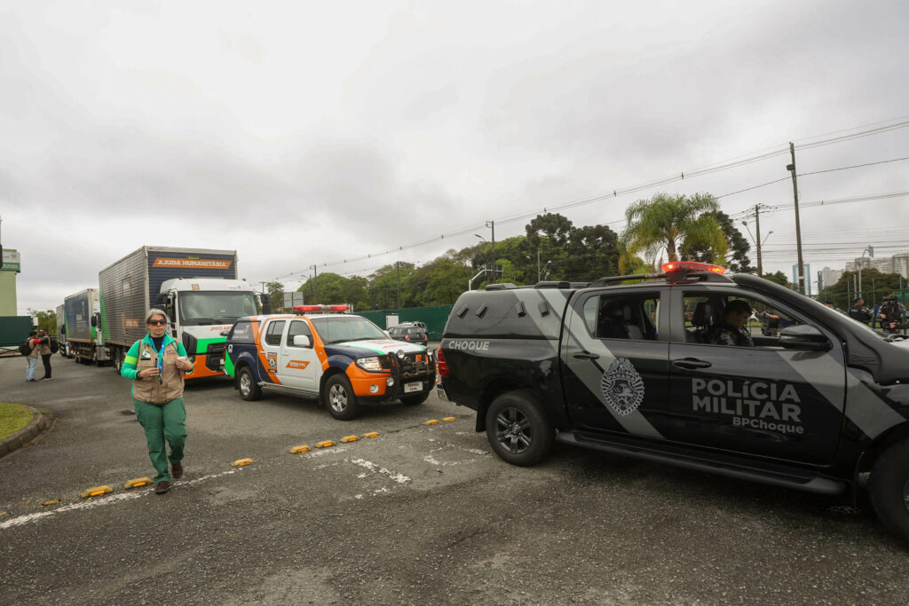 Defesa civil levando medicamentos para o litoral.
Foto Gilson Abreu/Aen Defesa civil levando medicamentos para o litoral.
Foto Gilson Abreu/Aen