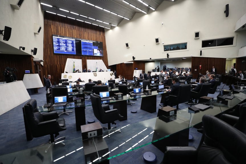 deputados-calamidade-publica-parana deputados-calamidade-publica-parana