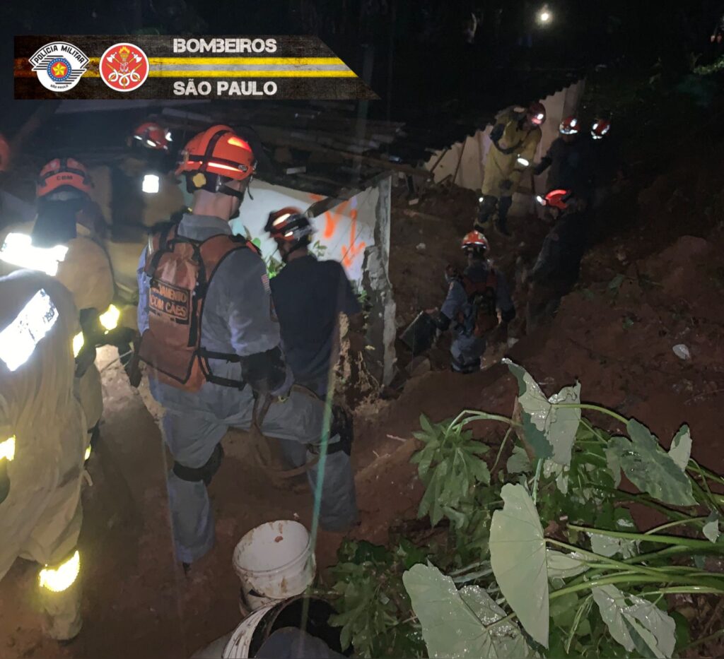 desliza-bombeiros