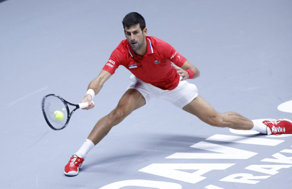 Novak Djokovic durante partida da Copa Davis em Innsbruck, na Áustria