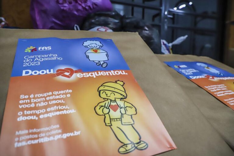 Veja como doar roupas na Fundação de Ação Social de Curitiba