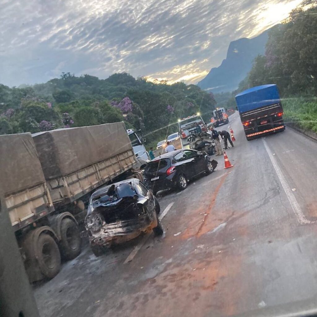 engavetamento-br-277 engavetamento-br-277