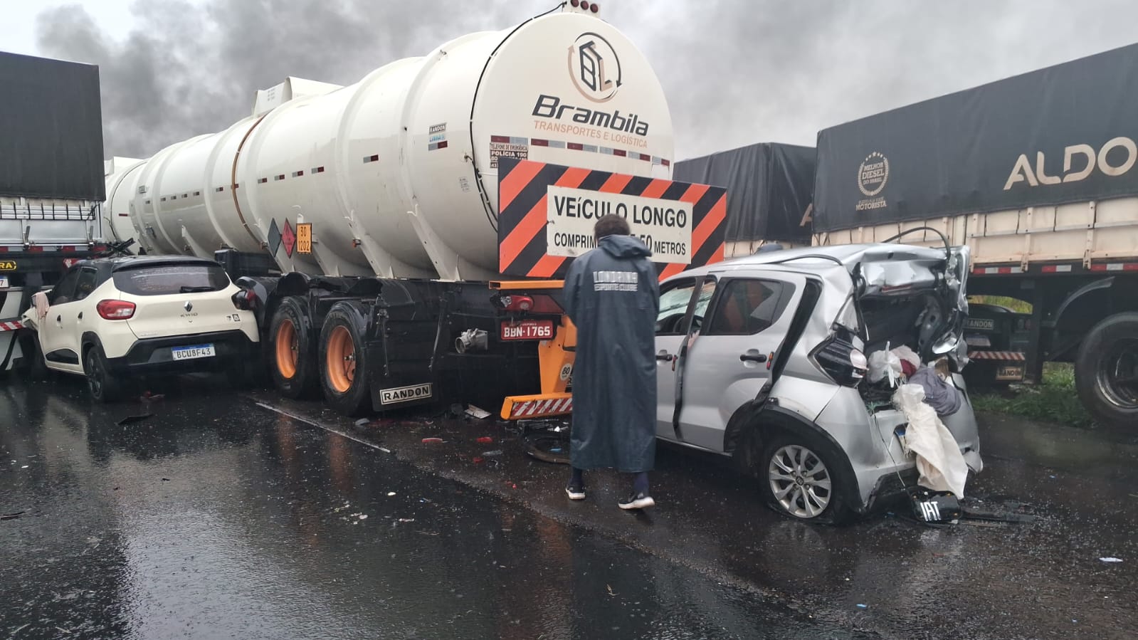 engavetamento-rodovia-br-277