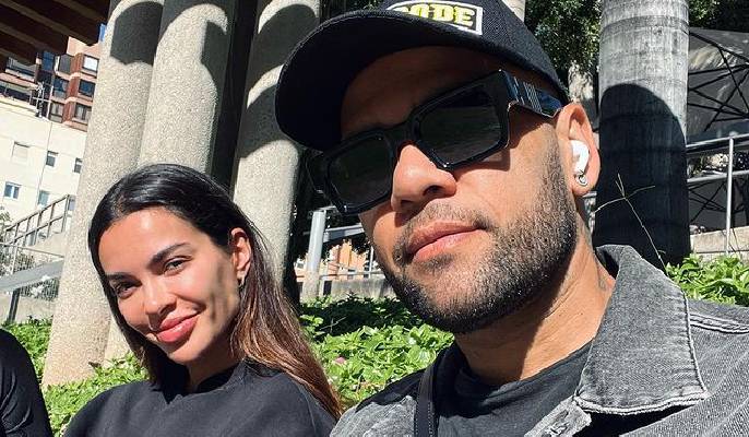 esposa-daniel-alves-polemica esposa-daniel-alves-polemica