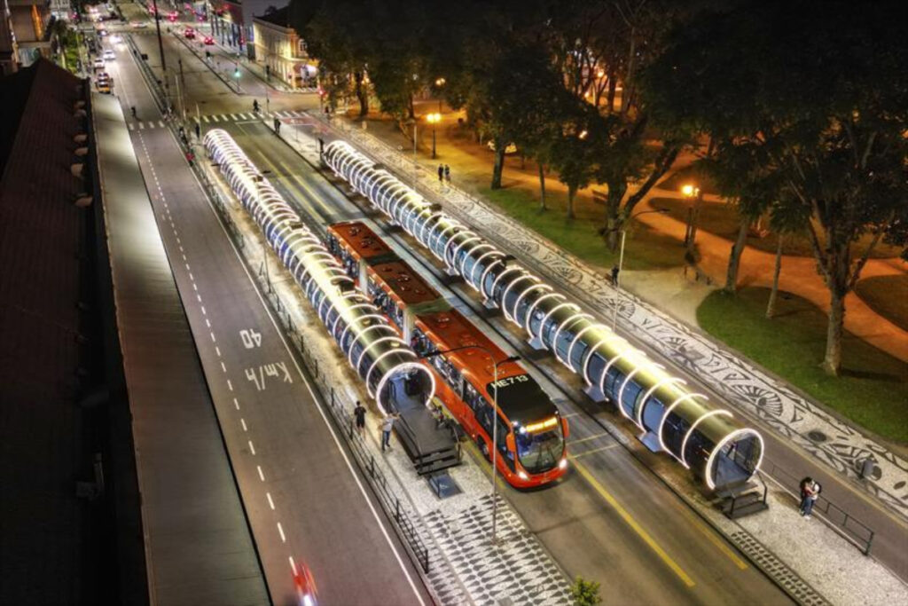 estacoes-tubo-curitiba-luzes estacoes-tubo-curitiba-luzes