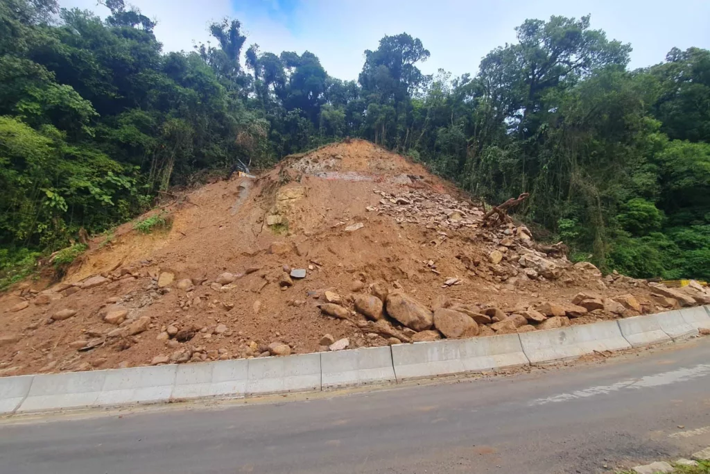 estrada da graciosa esta liberada