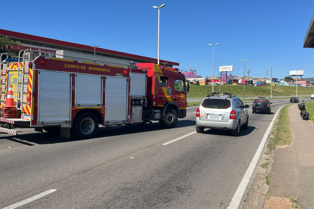estrada-da-ribeira-colombo-acidente-atropelado