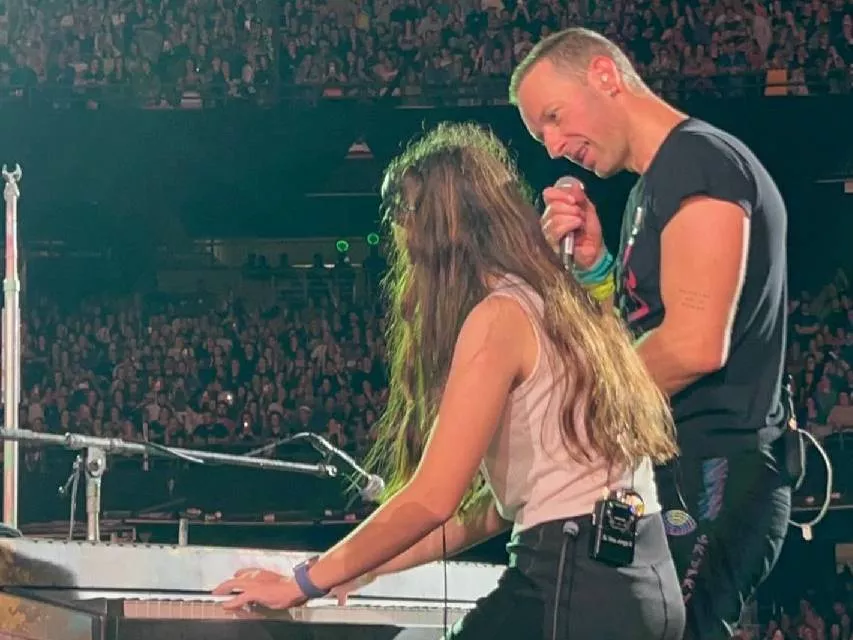 estudante-curitiba-toca-coldplay