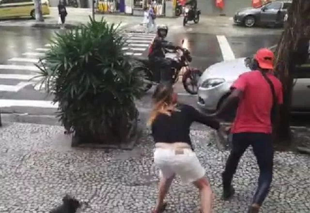 ex-jogadora-de-volei-e-denunciada-por-entregadores-de-app Trabalhadores denunciaram a atleta por racismo e agressão