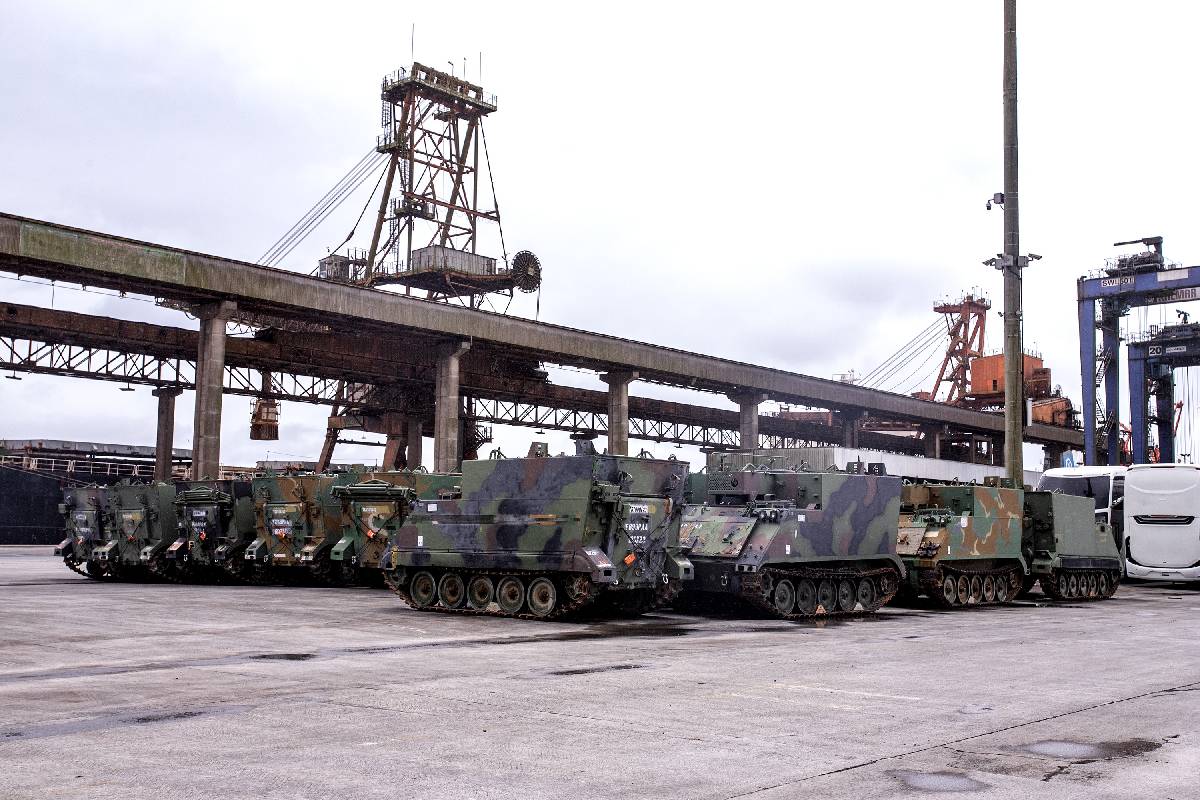 exercito-porto-paranagua-blindados