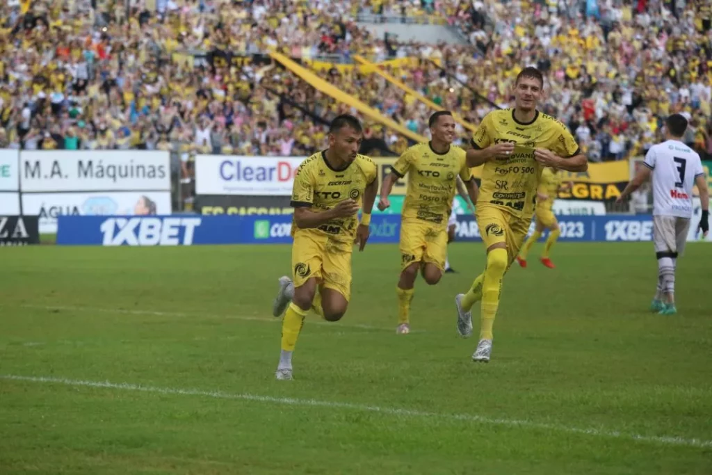 fc-cascacel-operario cascavel-operario-semifinal-paranaense