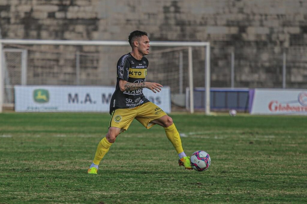 fc-cascavel-renova-willyan-vinicius