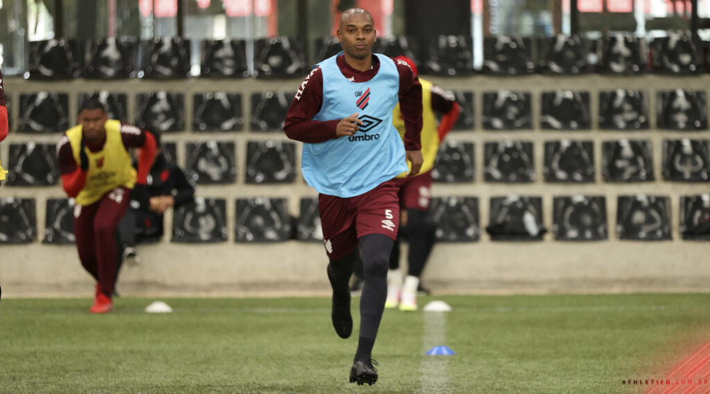 fernandinho-scaled