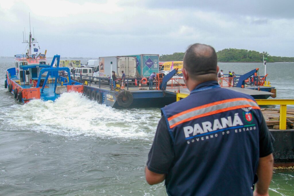 ferry-boat-guaratuba-scaled
