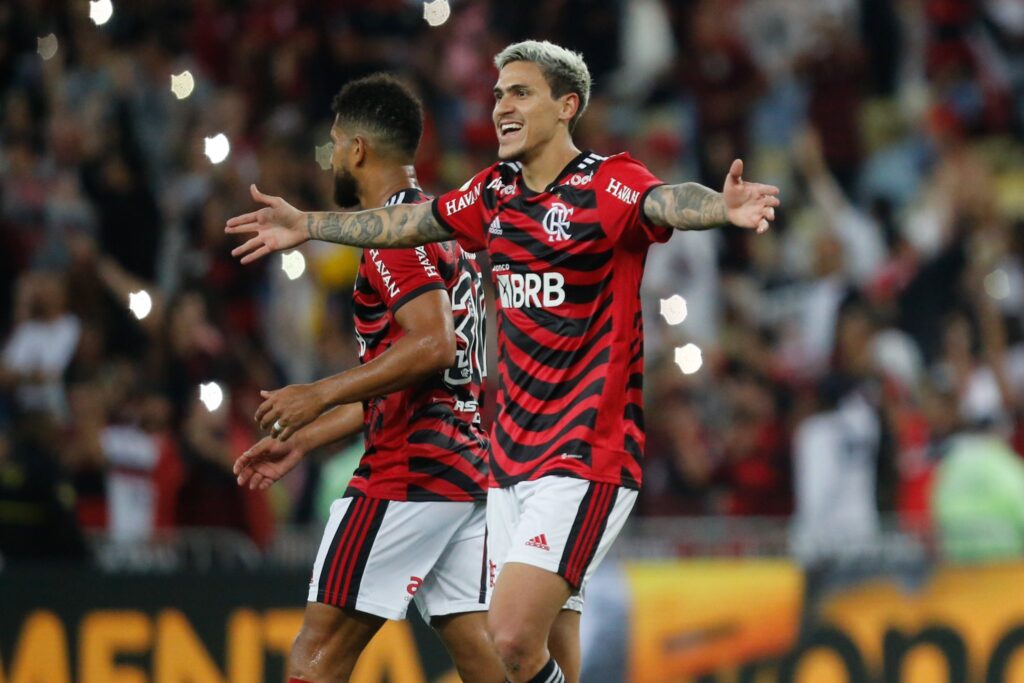flamengo-x-bragantino-goleada