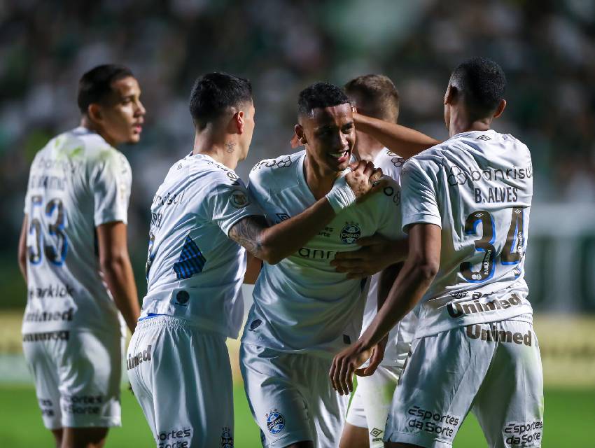 goias-gremio-brasileirao-30-julho goias-gremio-brasileirao-30-julho