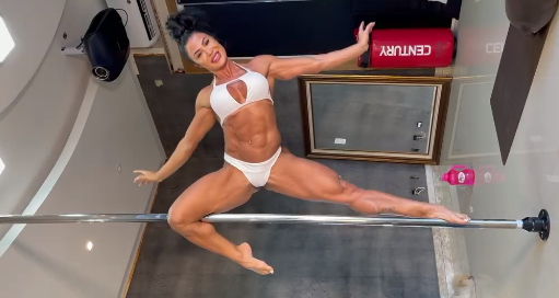 gracyanne-barbosa-pole-dance