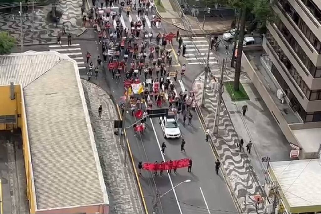 greve-universidades-federais-manifestacao