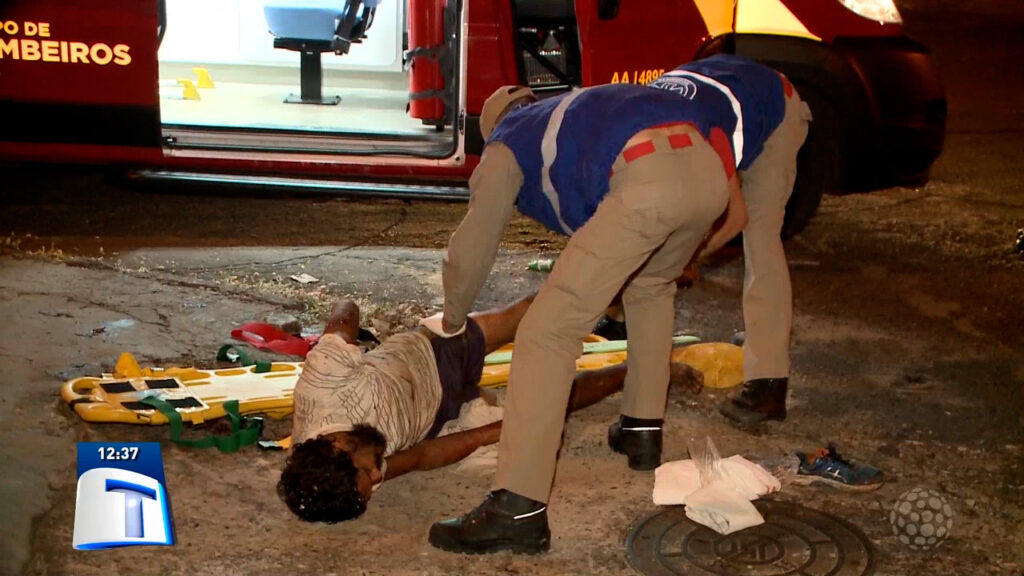 homem-agredido homem-agredido
